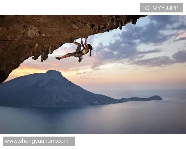 深圳攀岩队的实力与激情揭秘：攀岩巨献的背后故事与挑战